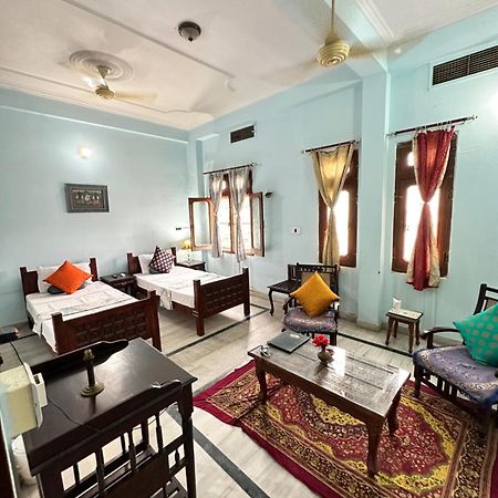รอว์ลามิคนายานิพาเลส Hotel ชัยปุระ ภายนอก รูปภาพ